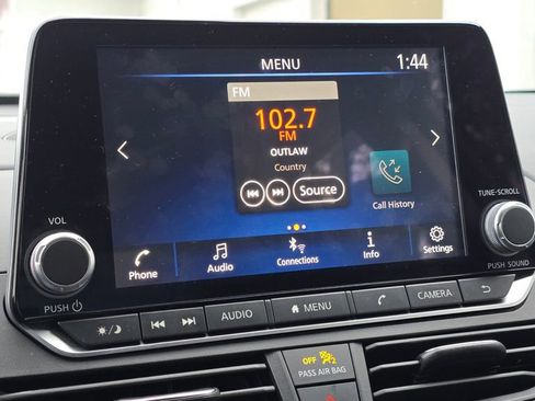 Used 2024 Nissan Altima 2.5 SV image 28