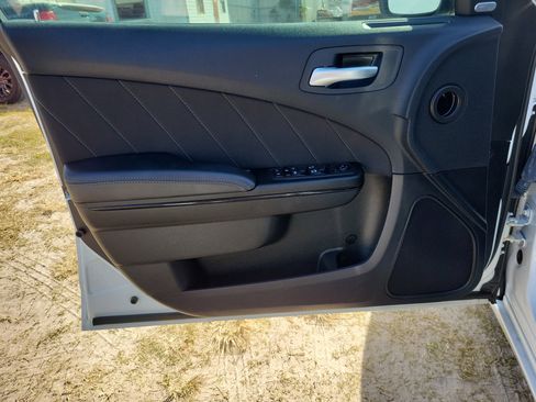 Used 2023 Dodge Charger SXT w/ Blacktop Package image 12