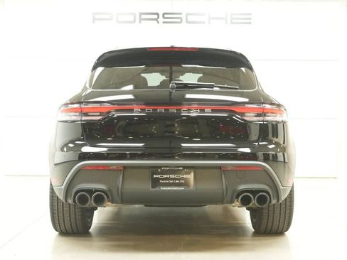 Certified 2026 Porsche Macan AWD/4WD image 12