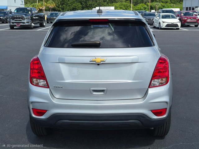 Used 2022 Chevrolet Trax LS w/ Tint and Cruise Package FWD image 6