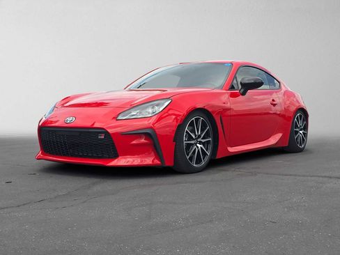 Used 2023 Toyota GR86 w/ ALL Weather Mat Package (TMS) RWD image 7