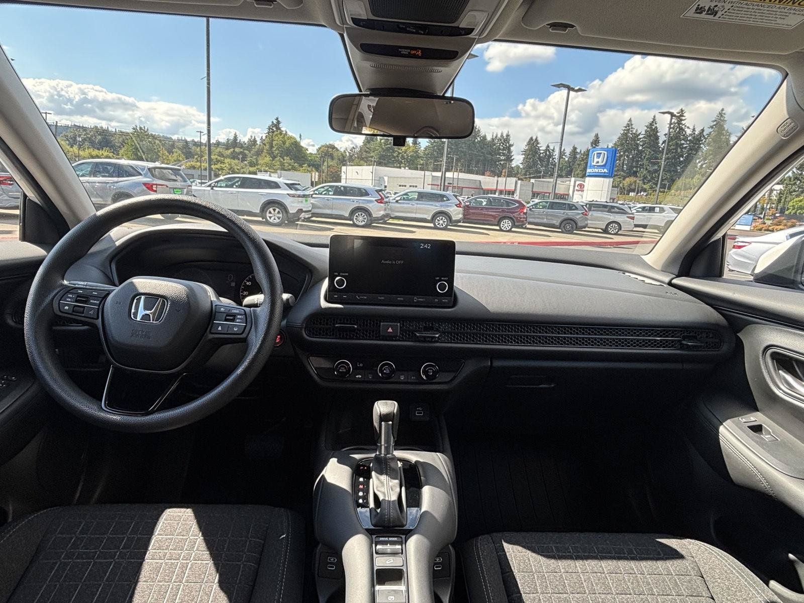 Used 2025 Honda HR-V LX image 12