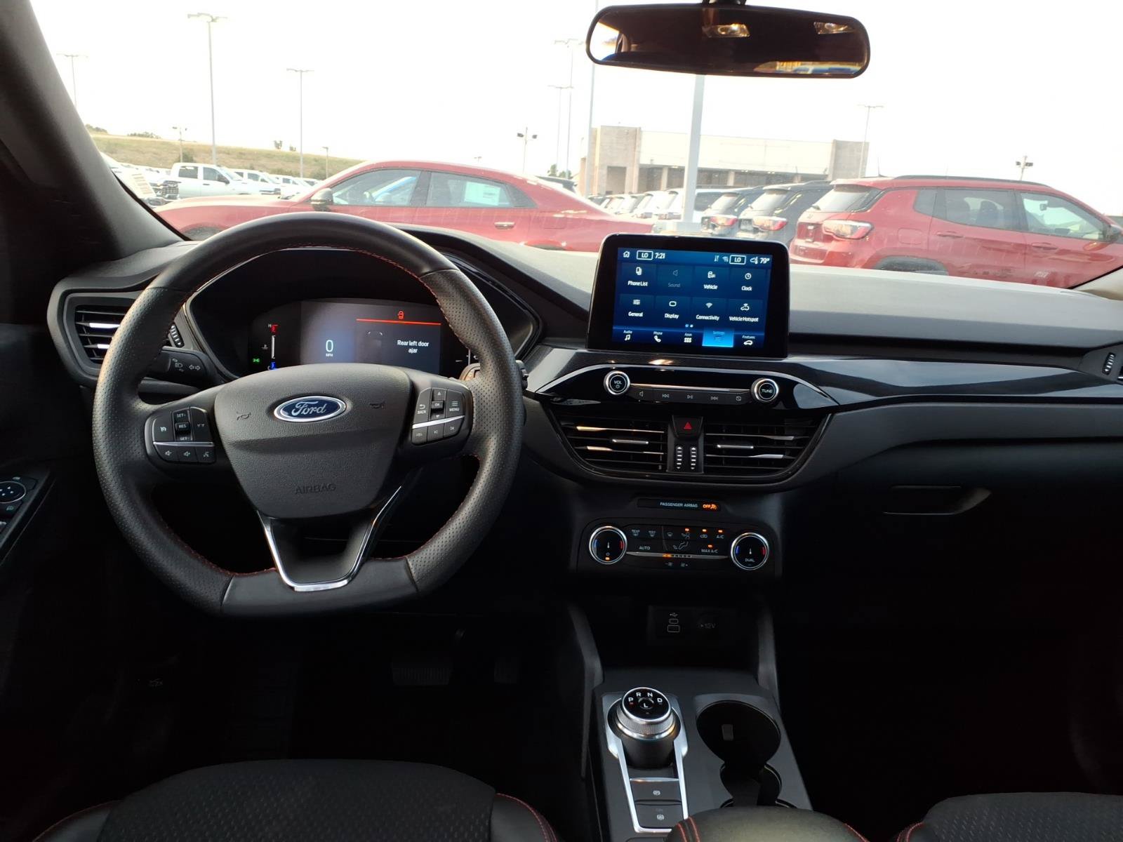 Used 2025 Ford Escape ST-Line AWD/4WD image 11