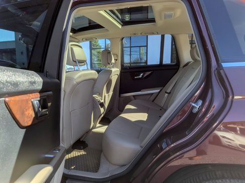 Used 2010 Mercedes-Benz GLK 350 4MATIC image 39