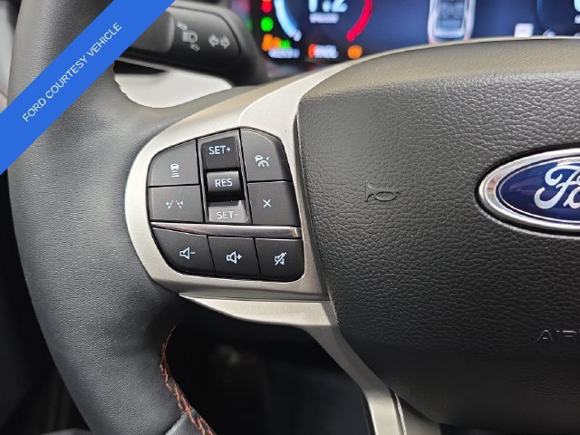 Used 2026 Ford Explorer Active w/ Active Comfort Package AWD/4WD image 16