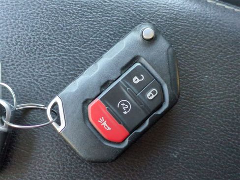 Certified 2019 Jeep Wrangler Unlimited Sahara w/ Quick Order Package 24M Moab image 33