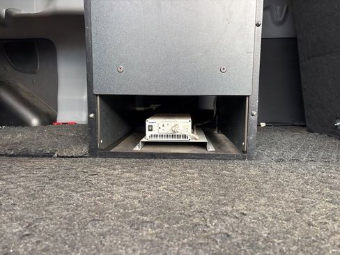 Used 2019 Ford Transit 150 XLT image 12