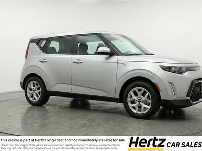 Used 2025 Kia Soul LX w/ LX Technology Package