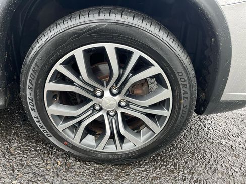 Used 2018 Mitsubishi Outlander Sport ES image 12