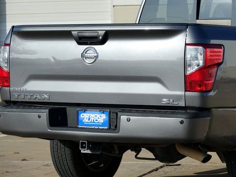 Used 2019 Nissan Titan SL image 33