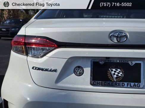 Used 2023 Toyota Corolla LE image 7