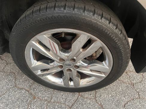 Used 2014 Ford Edge Limited w/ Driver Entry Package FWD image 28