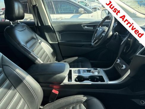 Used 2022 Ford Edge SEL image 9