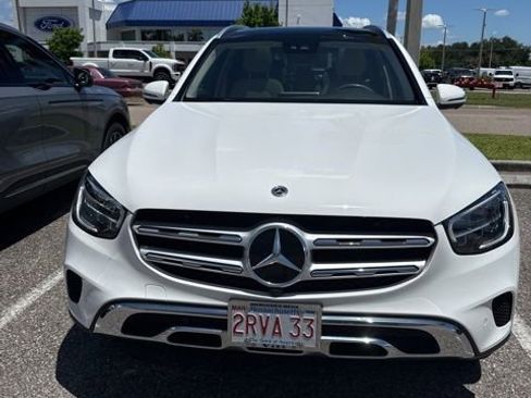Used 2022 Mercedes-Benz GLC 300 4MATIC image 2