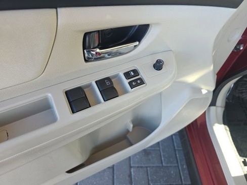 Used 2013 Subaru Crosstrek 2.0i Premium image 19