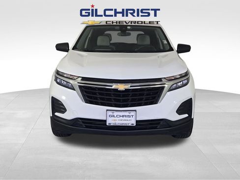 Used 2023 Chevrolet Equinox LS w/ LS Convenience Package image 2