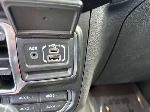 Used 2023 Jeep Wrangler Sahara w/ Dual Top Group AWD/4WD image 27