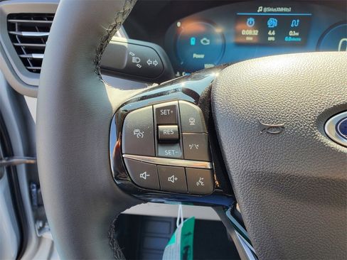 New 2025 Ford Escape SE w/ PHEV Premium Package image 12