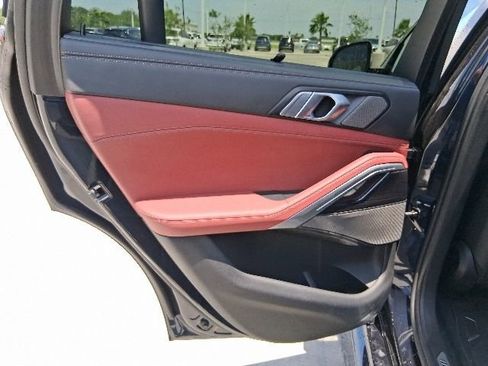 Used 2025 BMW X6 xDrive40i w/ Executive Package AWD/4WD image 16