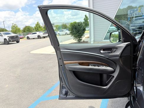 Used 2019 Acura MDX FWD w/ Advance Package image 13