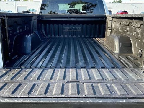 Used 2024 GMC Sierra 1500 Elevation w/ X31 Off-Road Package AWD/4WD image 34