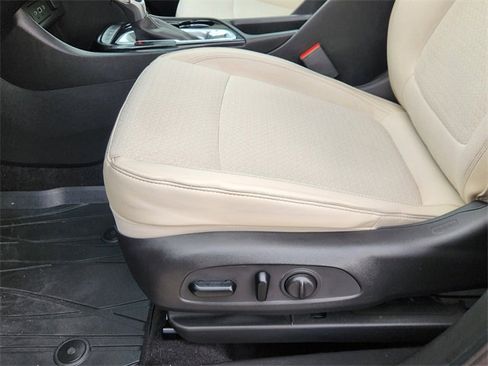 Used 2020 Buick Encore GX Select w/ Sport Touring Package image 23