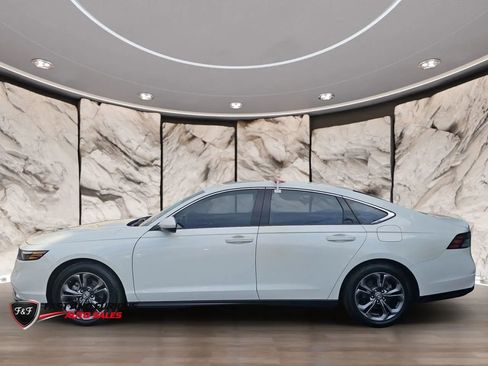 Used 2023 Honda Accord EX image 4