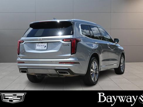 Used 2024 Cadillac XT6 Premium Luxury w/ Technology Package AWD/4WD image 6