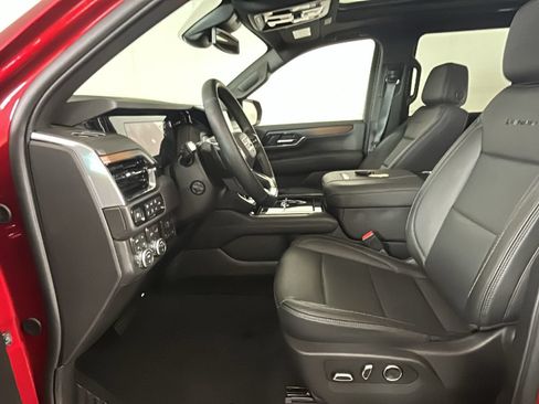 New 2026 GMC Yukon Denali w/ Sun & Power Step Package AWD/4WD image 14