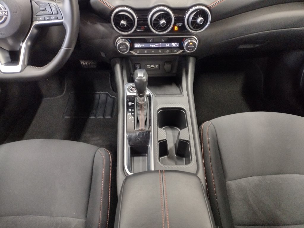 Used 2025 Nissan Sentra SR FWD image 36