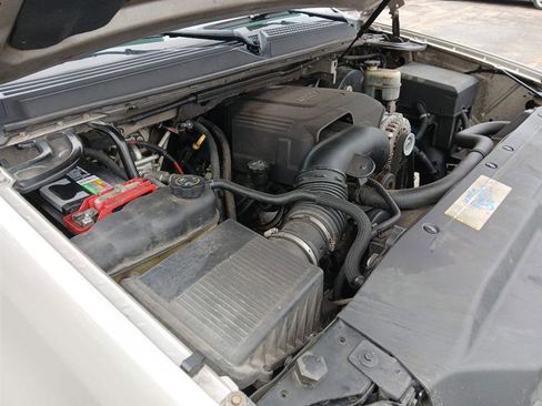 Used 2007 Cadillac Escalade AWD w/ Information Package image 18