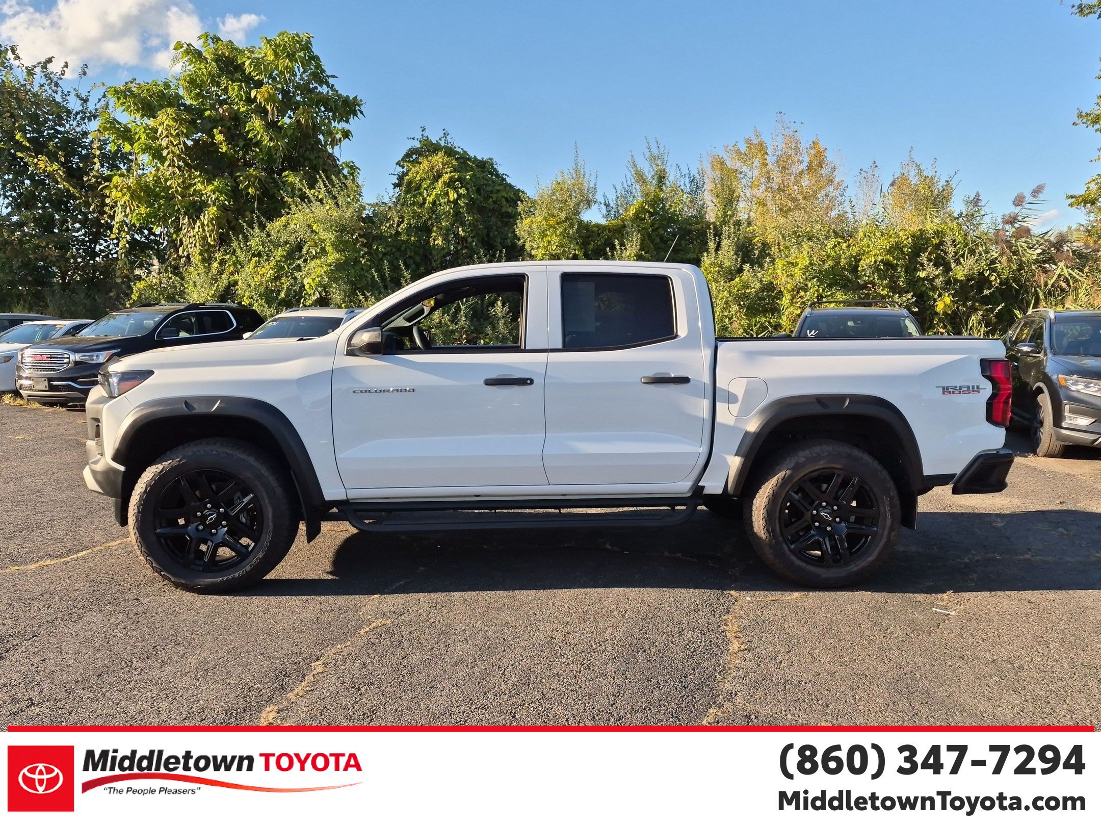 Used 2024 Chevrolet Colorado Trail Boss w/ Advanced Trailering Package AWD/4WD image 6