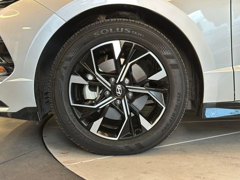 Used 2025 Hyundai Sonata SEL FWD image 25