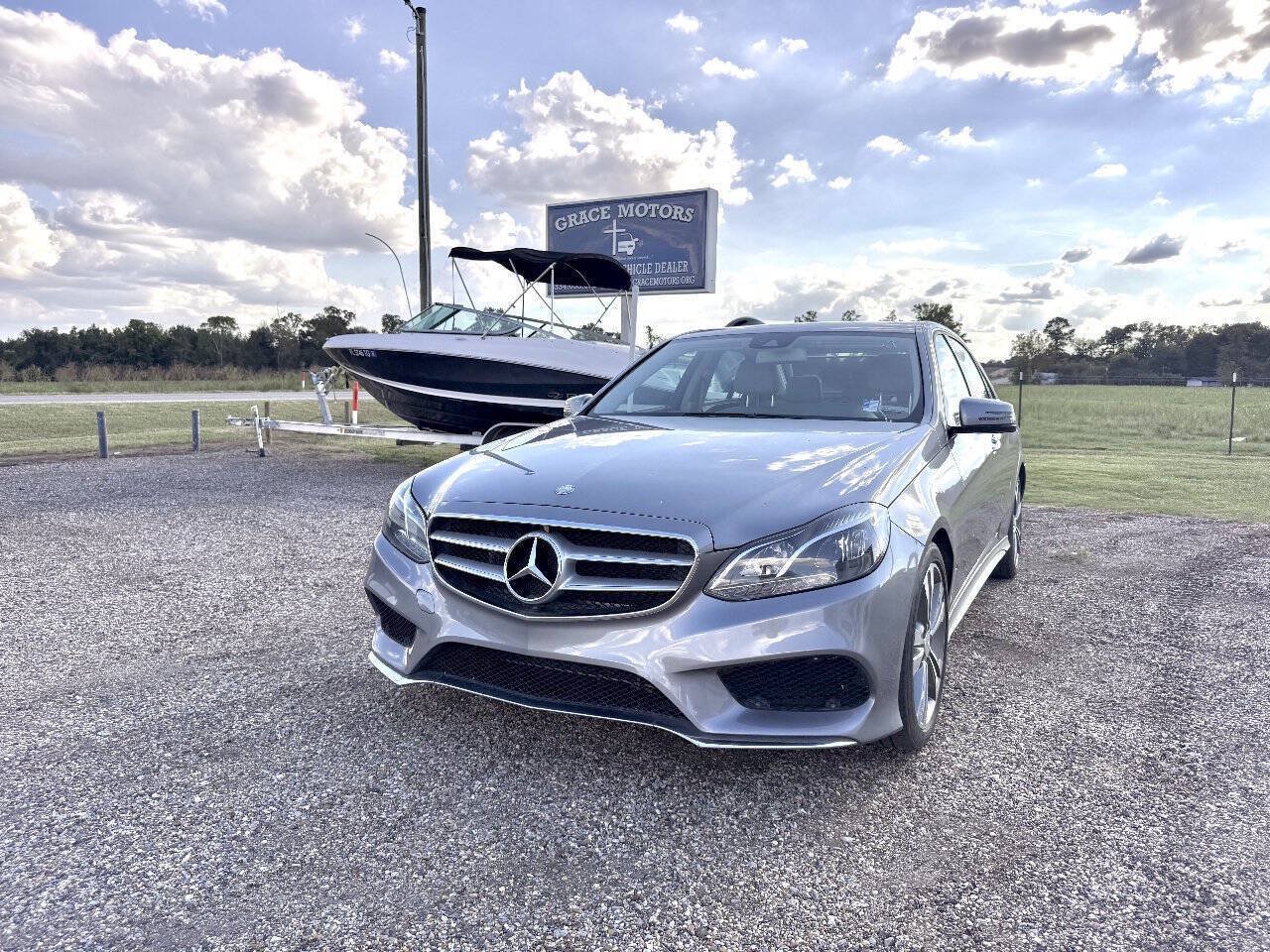 Used 2014 Mercedes-Benz E 350 Sedan image 4