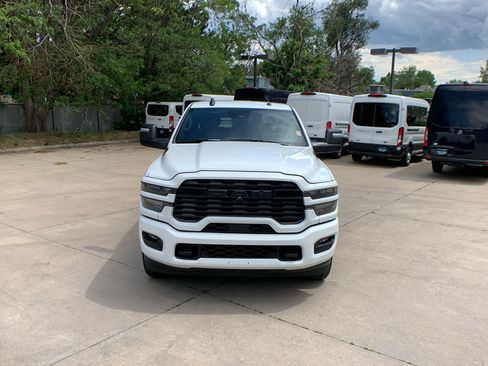 Used 2025 RAM 2500 Big Horn AWD/4WD image 8