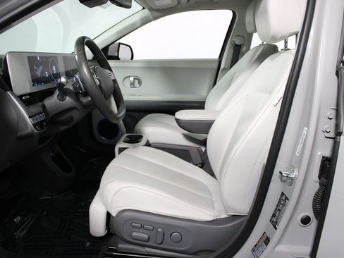 Used 2024 Hyundai Ioniq 5 Limited RWD image 8