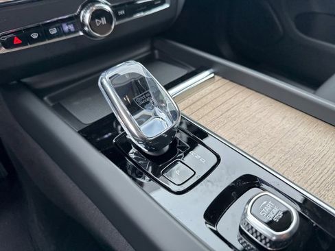 New 2026 Volvo XC60 B5 Plus w/ Protection Package Premier image 15