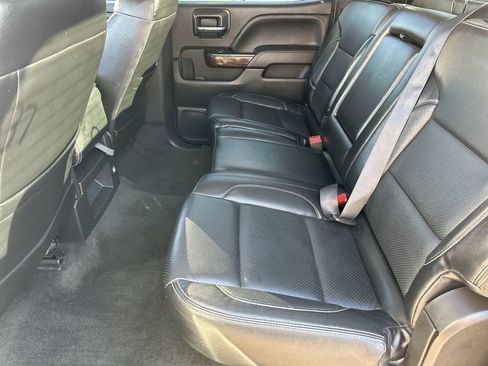 Used 2018 GMC Sierra 1500 SLE w/ SLE Value Package AWD/4WD image 14