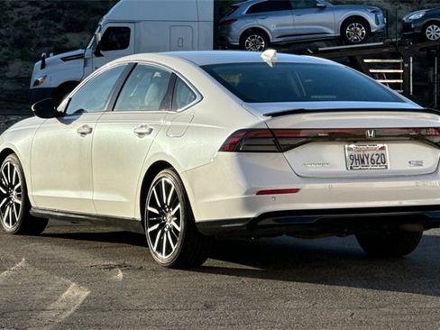 Used 2023 Honda Accord Touring image 7