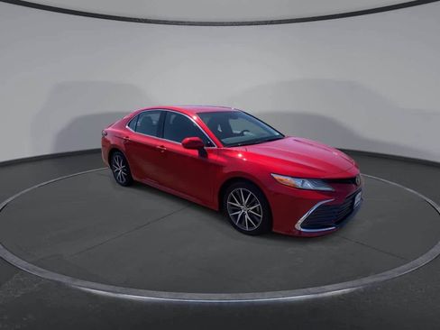 Certified 2024 Toyota Camry XLE w/ Cold Weather Package FWD image 4