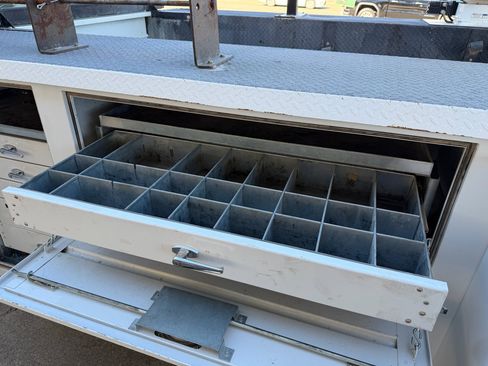 Used 2018 Ford F350 XL w/ Power Equipment Group image 43