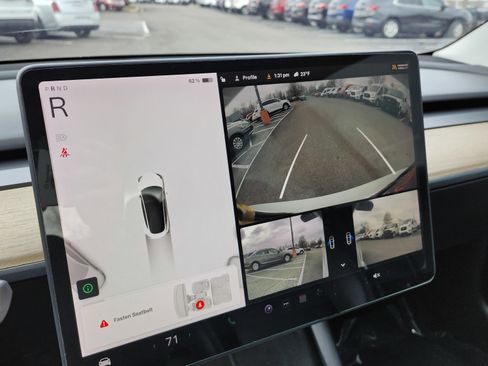 Used 2021 Tesla Model 3 Standard Range Plus image 7