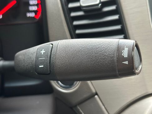 Used 2016 GMC Yukon Denali w/ Open Road Package image 32