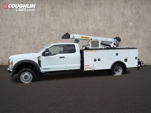New 2026 Ford F550 4x4 Supercab Super Duty image 3