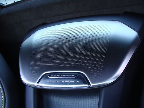 Used 2022 Chevrolet Corvette Stingray Premium Conv w/ Z51 Performance Package image 35