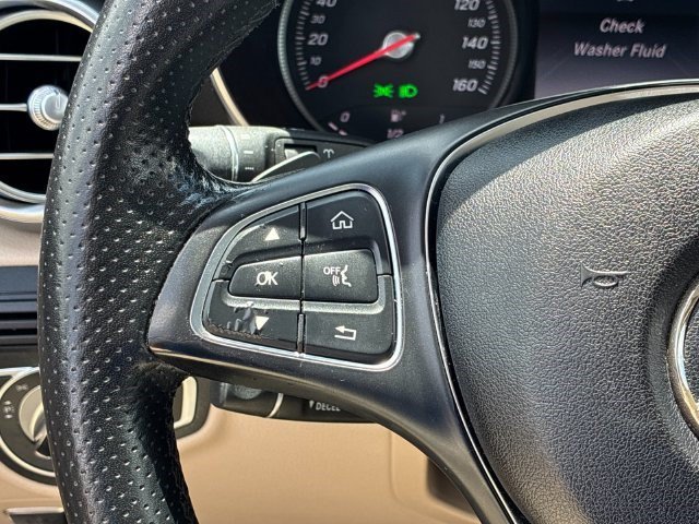 Used 2018 Mercedes-Benz GLC 300 image 25