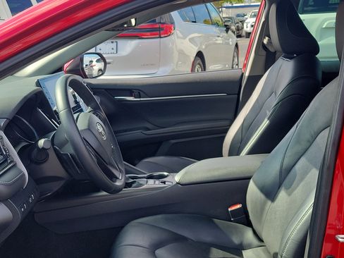 Certified 2021 Toyota Camry XSE FWD image 22