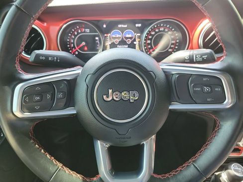 Used 2021 Jeep Gladiator Rubicon AWD/4WD image 27