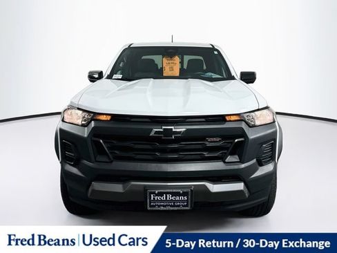 Used 2024 Chevrolet Colorado Trail Boss w/ Technology Package AWD/4WD image 2