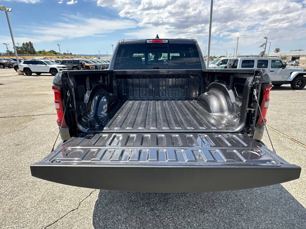 New 2026 RAM 1500 Laramie w/ Night Edition AWD/4WD image 18